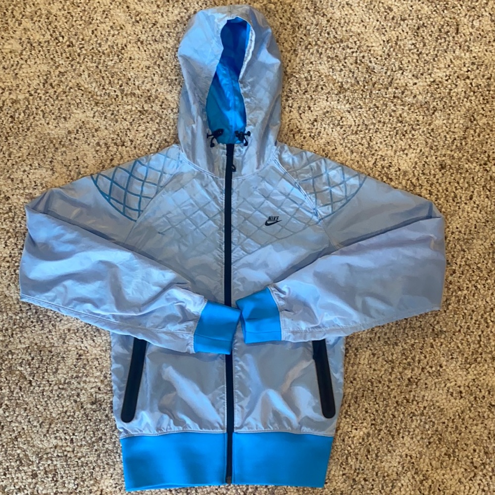 Women’s Nike windbreaker